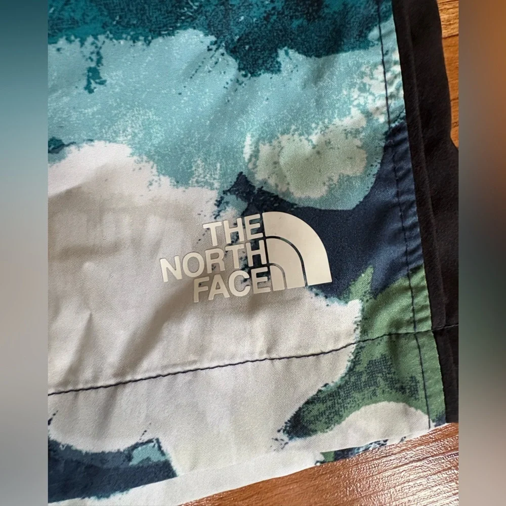 The North Face Men’s Elevation Swim Short Summit Navy Blue White Flash Dry Small
